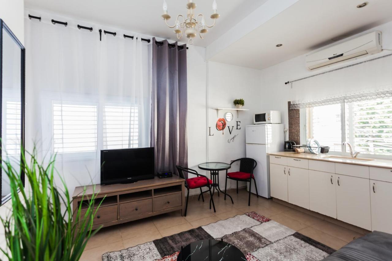 Sweet Home On The Beach 텔아비브 외부 사진